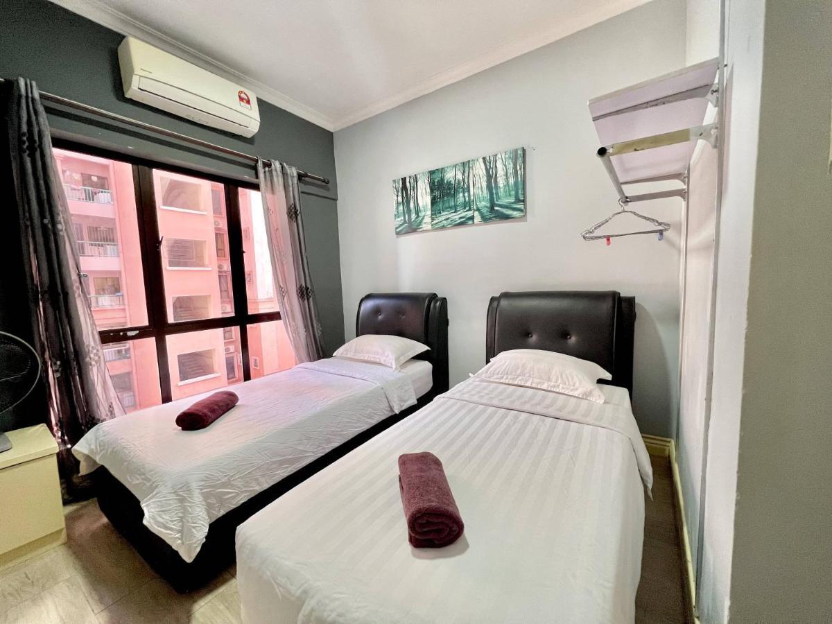 Marina Court Vacation Home 3 Bedrooms - 코타키나발루 외부 사진