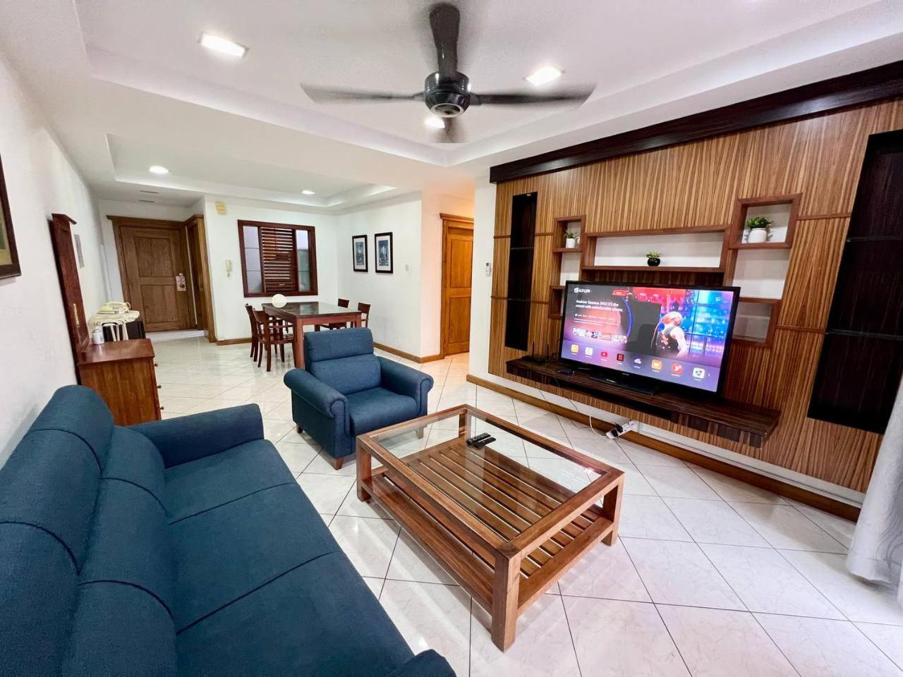 Marina Court Vacation Home 3 Bedrooms - 코타키나발루 외부 사진