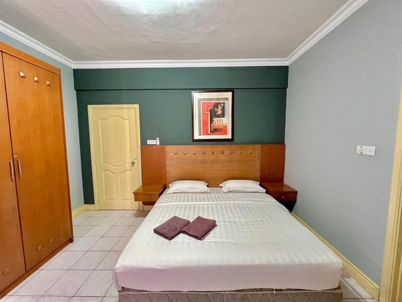 Marina Court Vacation Home 3 Bedrooms - 코타키나발루 외부 사진