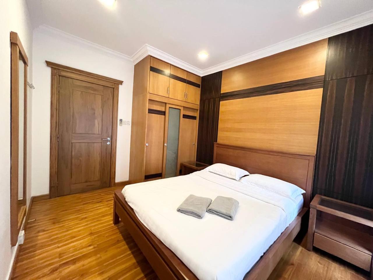 Marina Court Vacation Home 3 Bedrooms - 코타키나발루 외부 사진