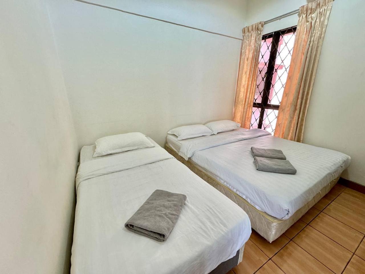 Marina Court Vacation Home 3 Bedrooms - 코타키나발루 외부 사진